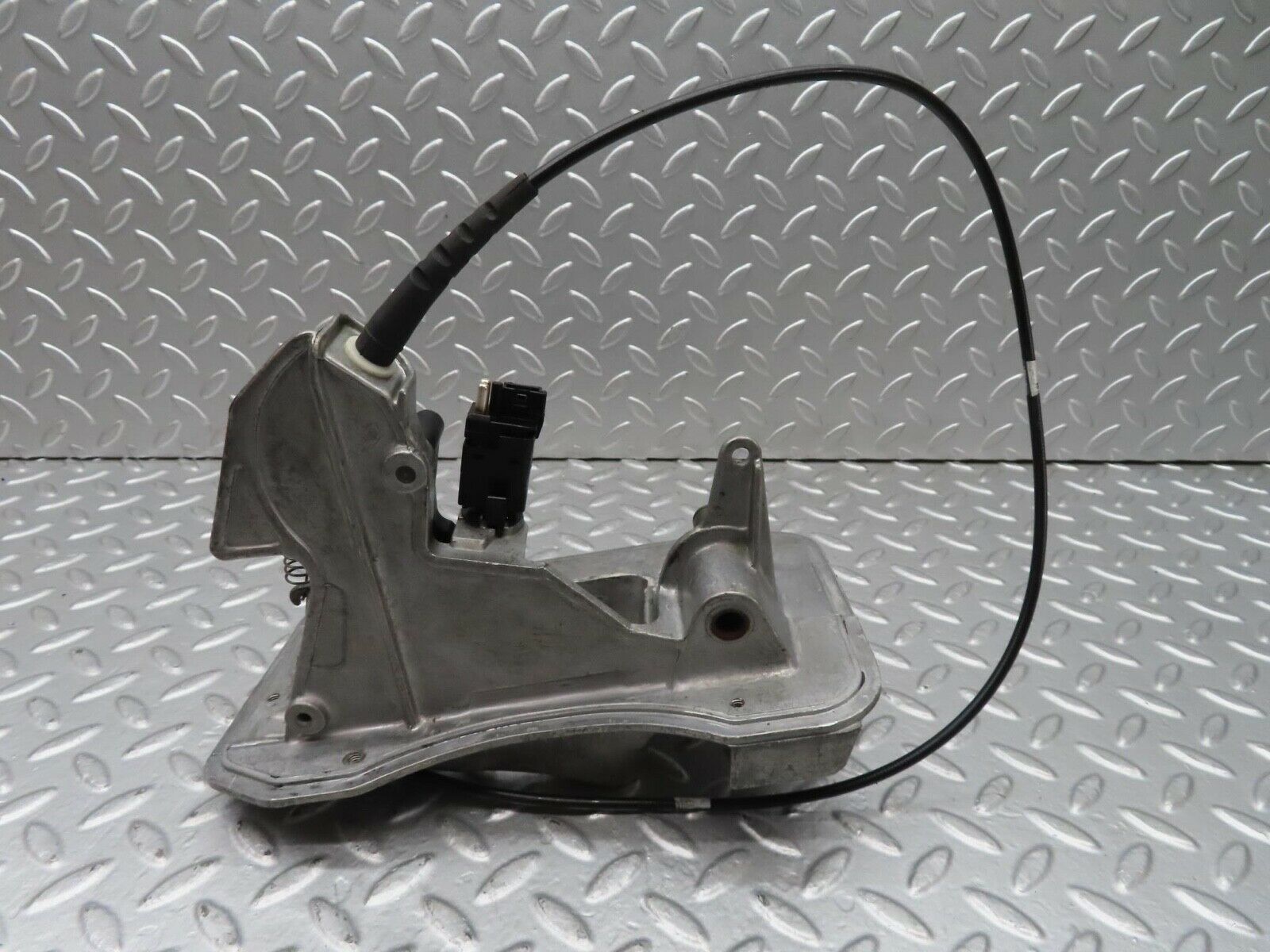 15061 Mercedes-Benz W140 S320 Brake Pedal Bracket 1402902319
