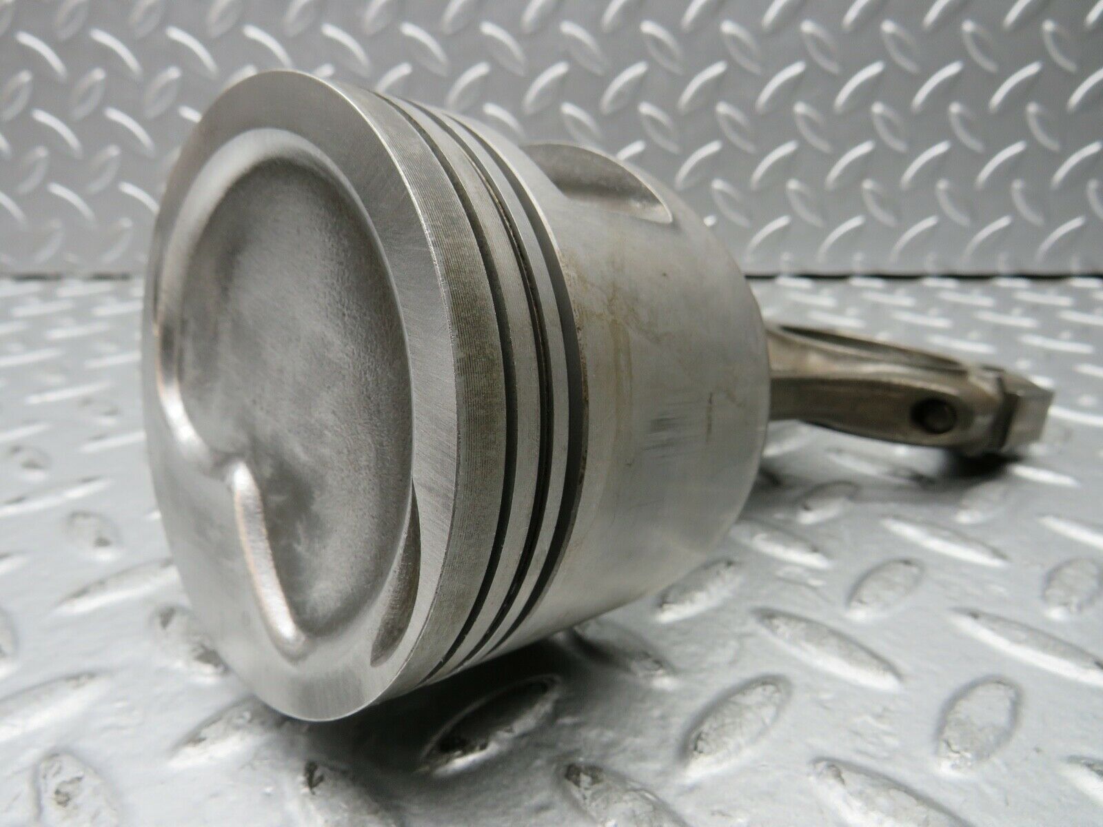 21749 Mercedes-Benz W126 300SE Piston With Connecting Rod 88.485 mm