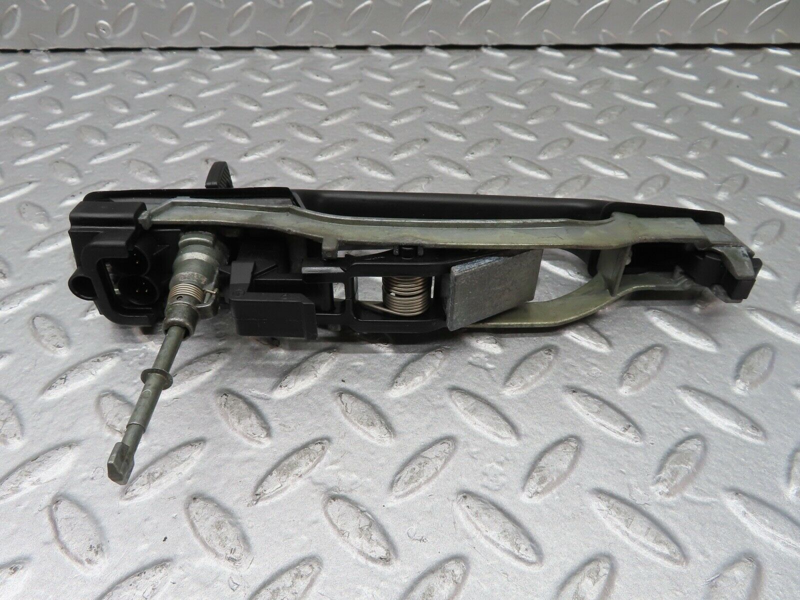 20058 Mercedes-Benz R129 300SL Coupe Left Exterior Door Handle With Key