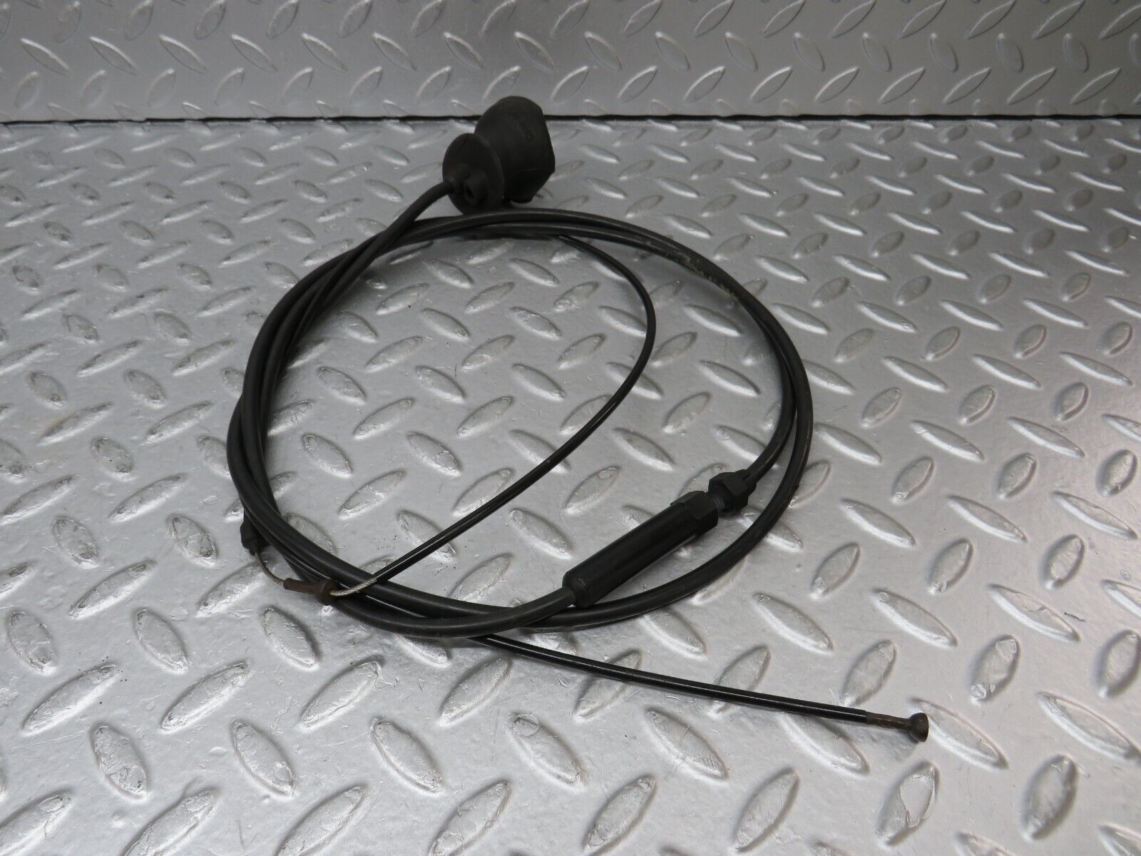 36299 Mercedes-Benz W126 420SE Bonnet Release Cable 1269970881