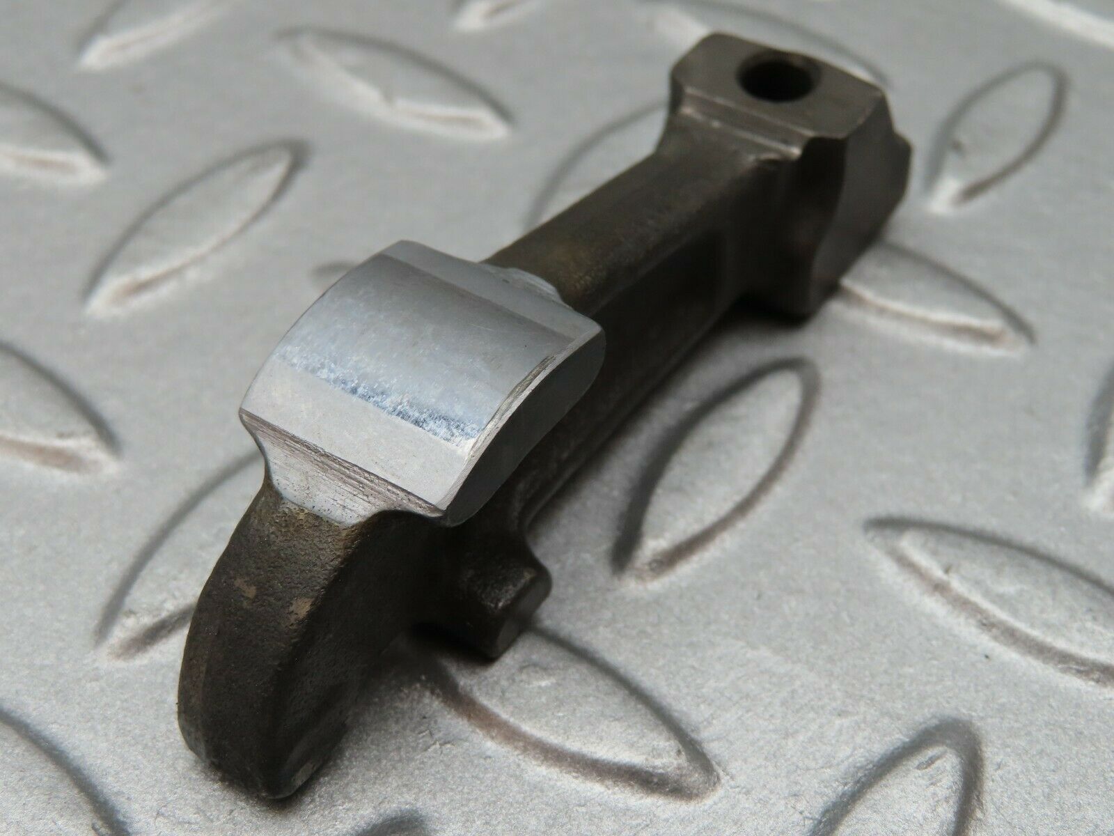 3539 Mercedes-Benz W108 280SE Valve Rocker Arm With Retaining Spring