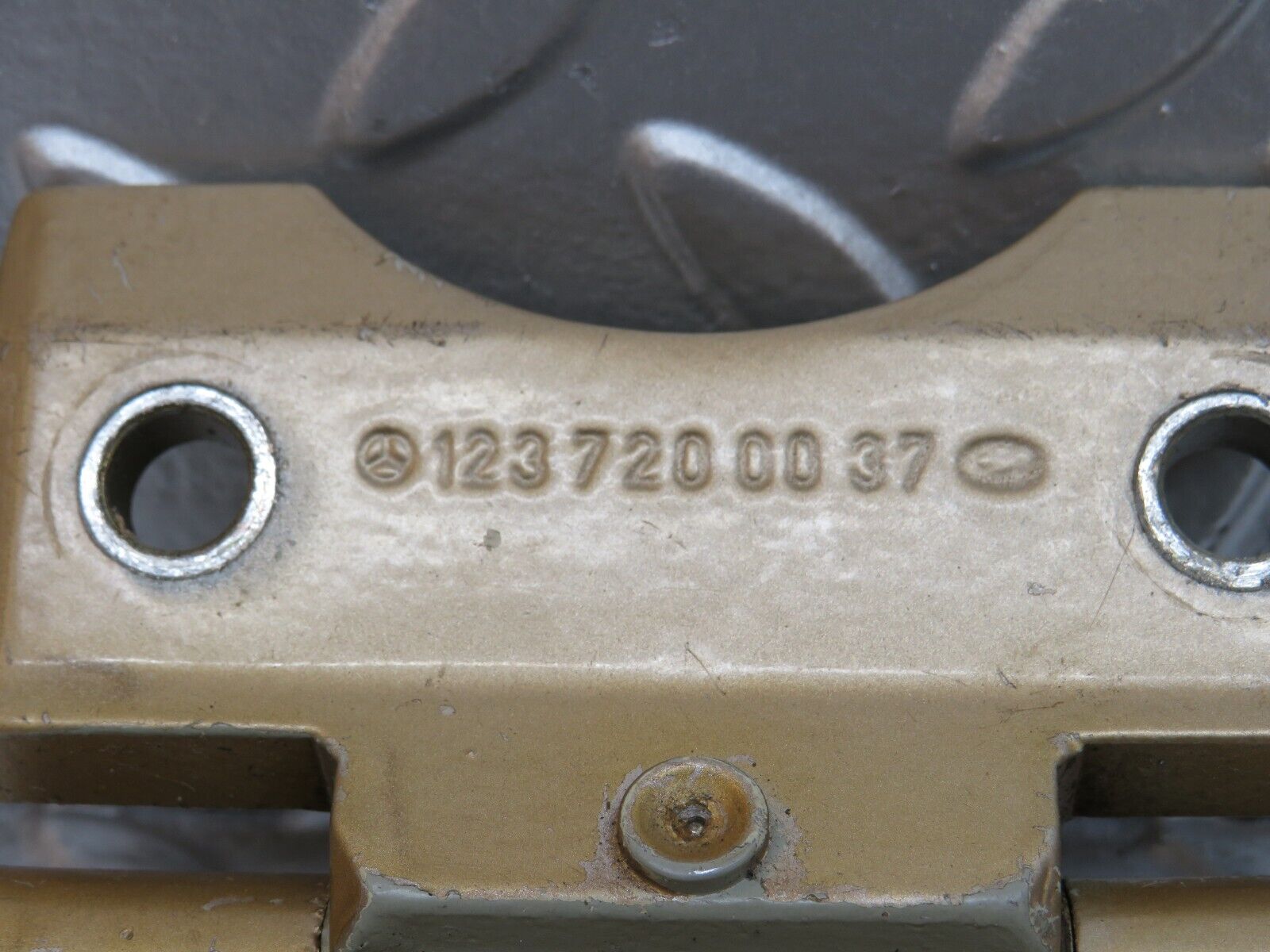 28361 Mercedes-Benz S123 240D Wagon Door Hinge Pair 1237200037