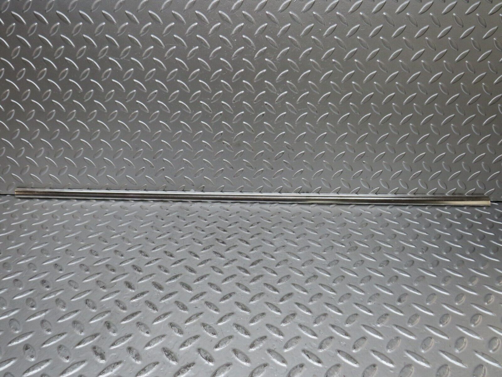 28882 Mercedes-Benz W123 230E Rear Left Door Chrome Moulding Trim