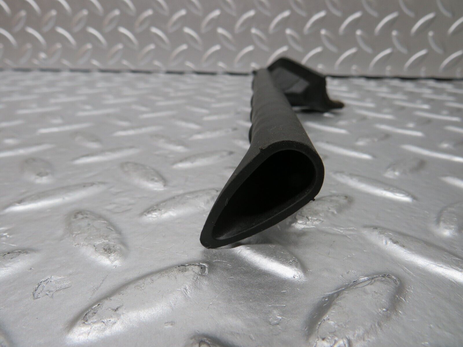 25635 Mercedes-Benz W123 200 Wiper Mechanism Tray Water Drain