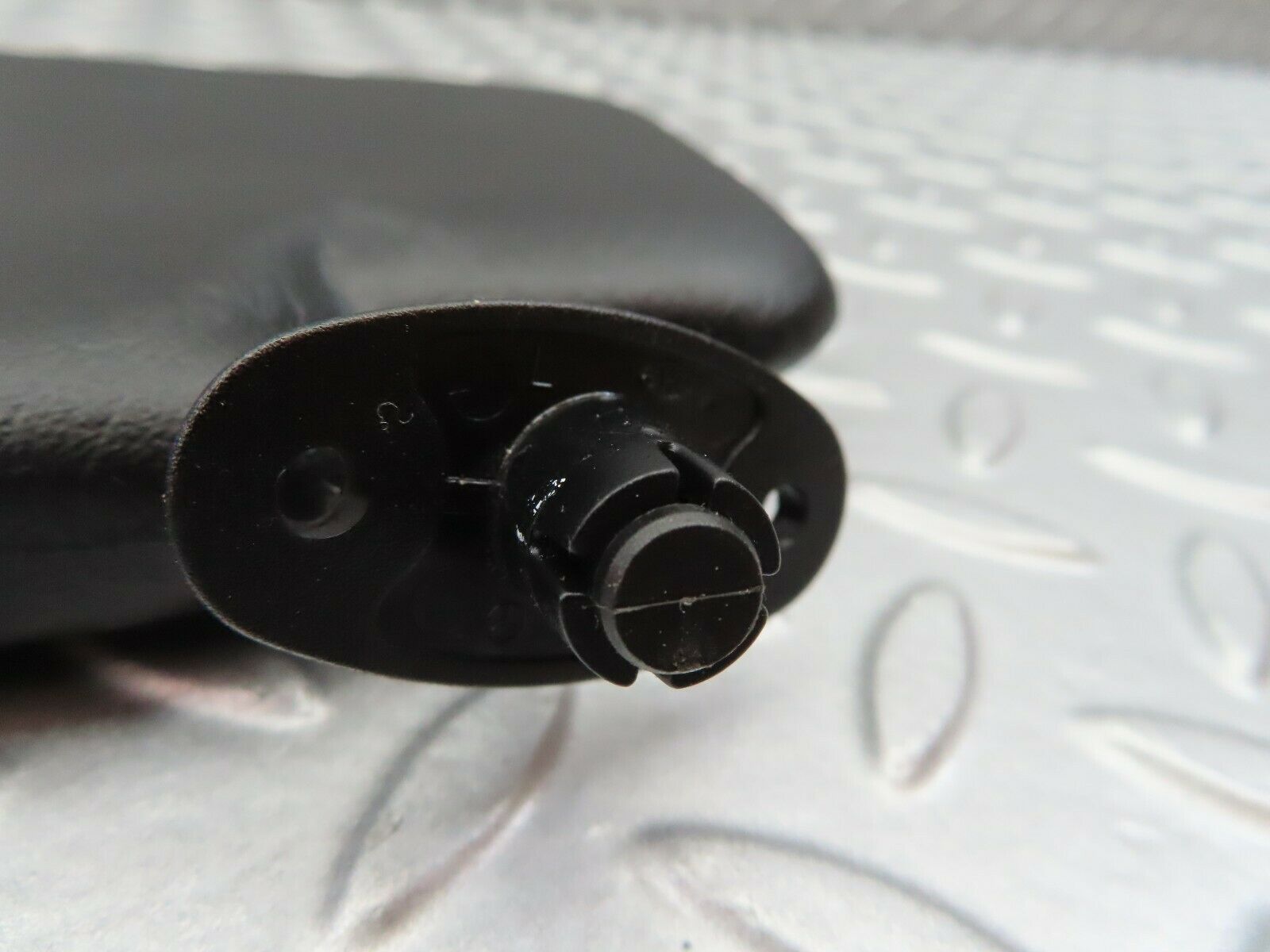 6528 Mercedes-Benz S124 E220 Wagon Sun Visor Left Side Black