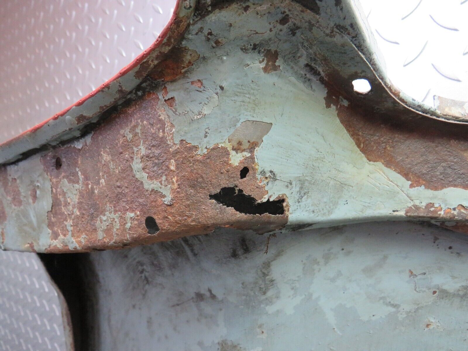 35947 Mercedes-Benz W108 Bonnet