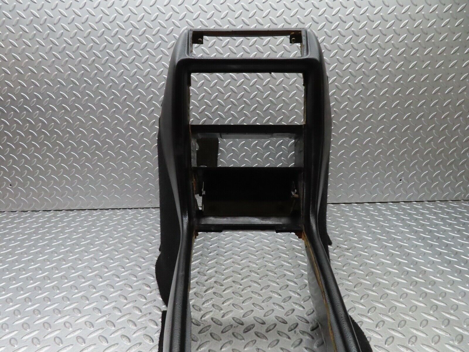 19027 Mercedes-Benz W123 300D Centre Console Black