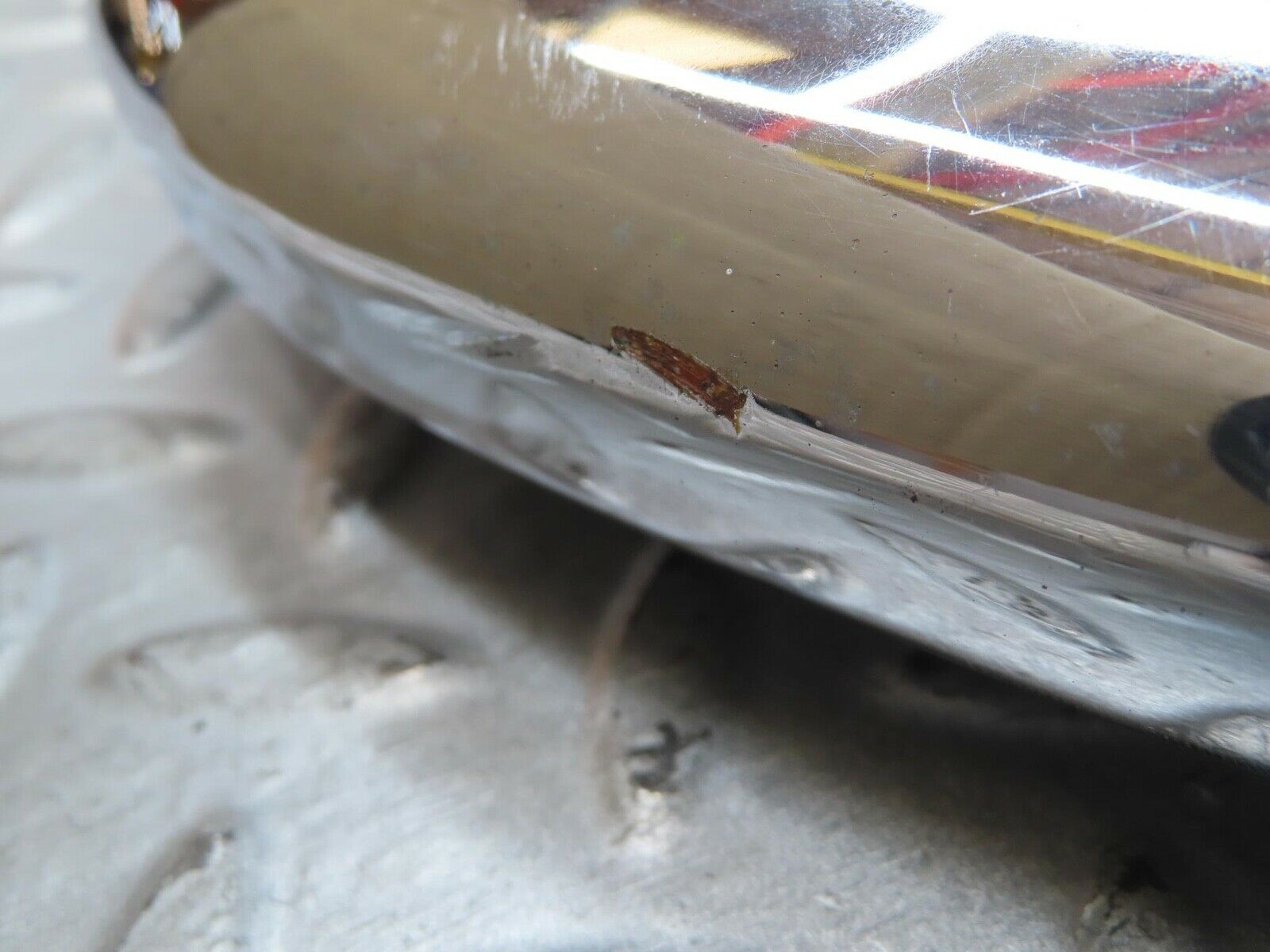 12600 Mercedes-Benz W108 280SE 3.5 Front Left Upper Bumper Corner