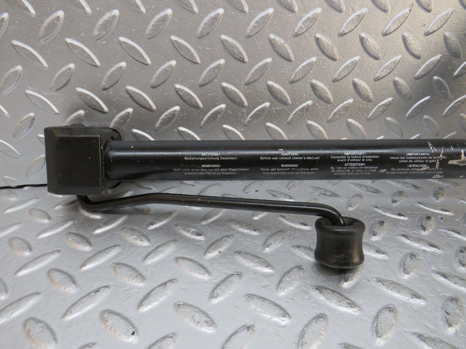 32730 Mercedes-Benz W124 Car Jack 1245830315