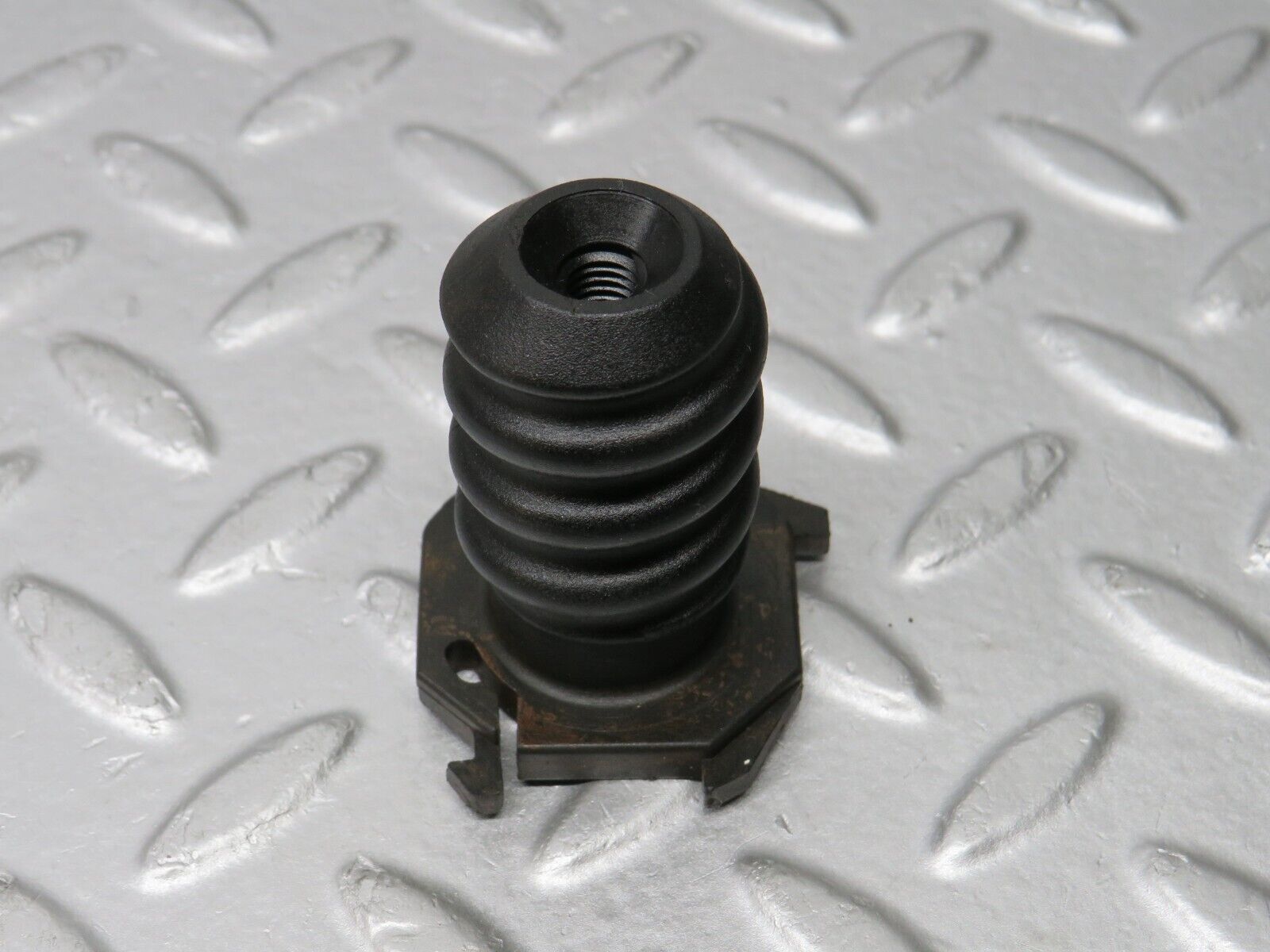 38945 Mercedes-Benz W201 190E 2.6L Spare Wheel Holder 1248980765