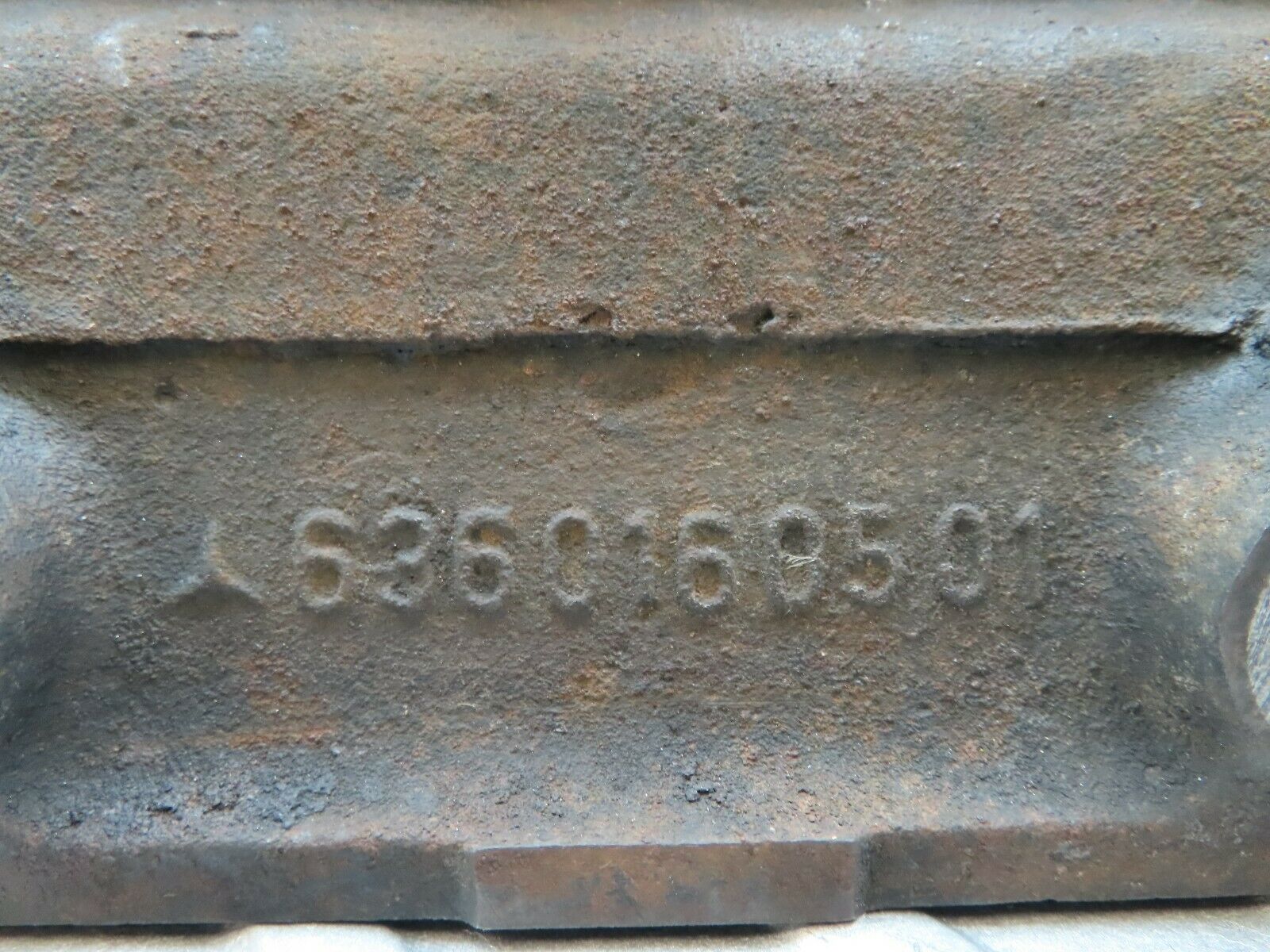 0352 Mercedes-Benz W120 180D Ponton Cylinder Head 6360160501