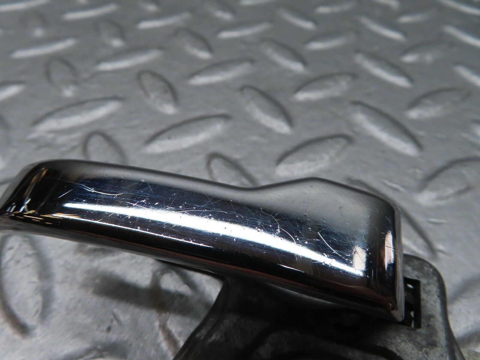 17945 Mercedes-Benz W123 200 Right Interior Door Handle 1107660419