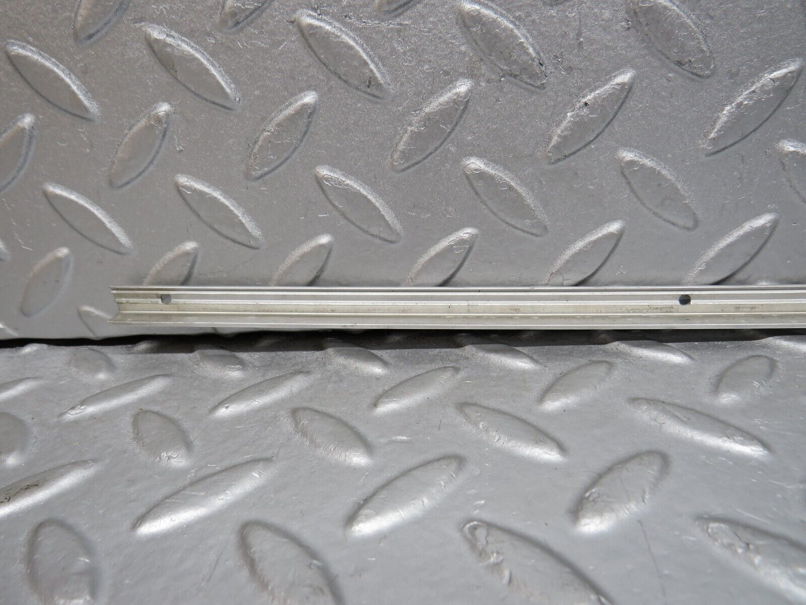 38869 Mercedes-Benz W201 190E 2.6L Sunroof Chrome Trim