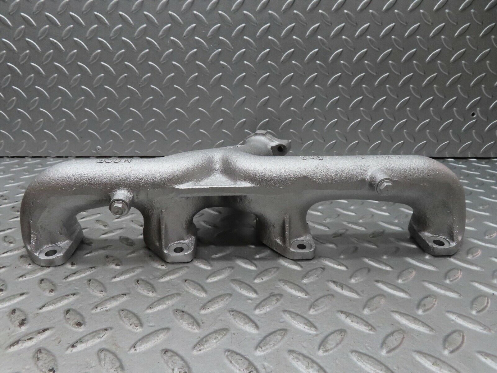 17784 Mercedes-Benz W116 450SEL Exhaust Manifold Right Side 1171428901