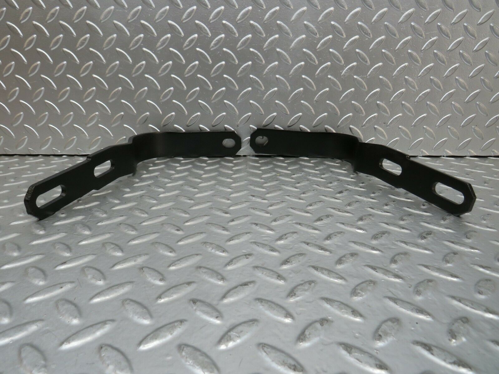 23390 Mercedes-Benz W116 350SE Front Bumper Bracket Pair