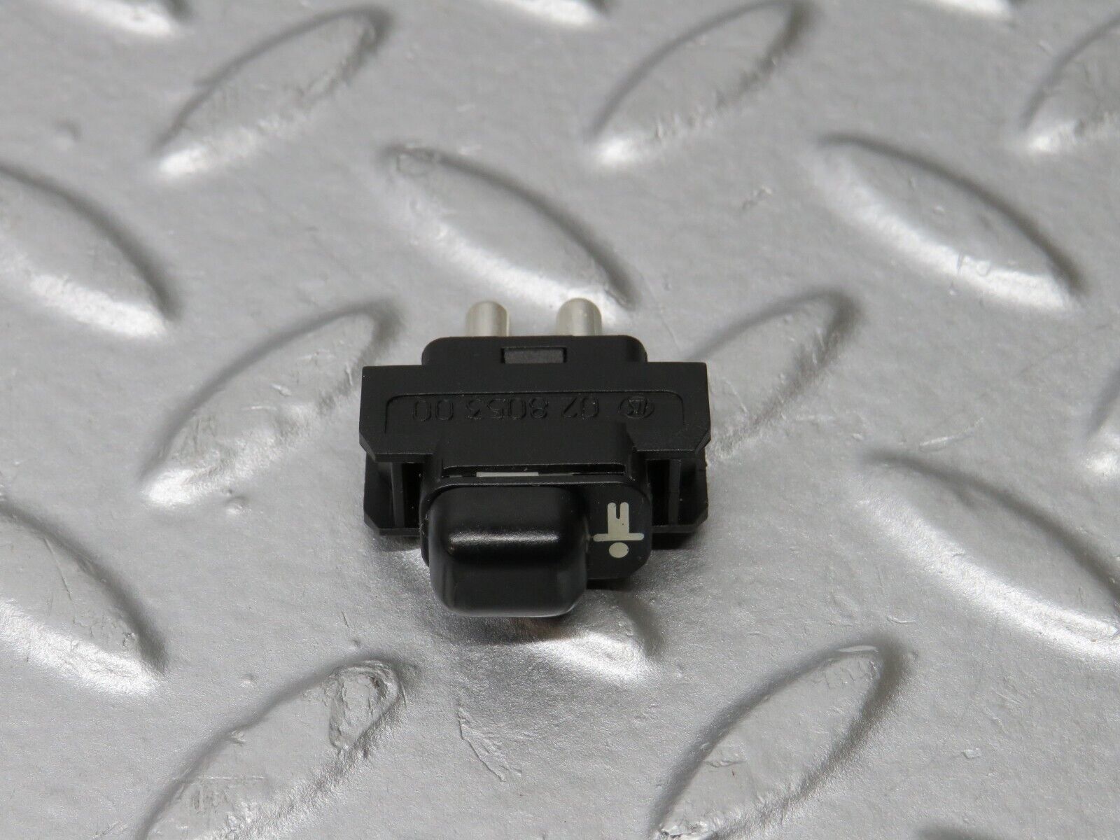 38958 Mercedes-Benz W201 190E 2.6L Child Lock Control Switch 1248204910