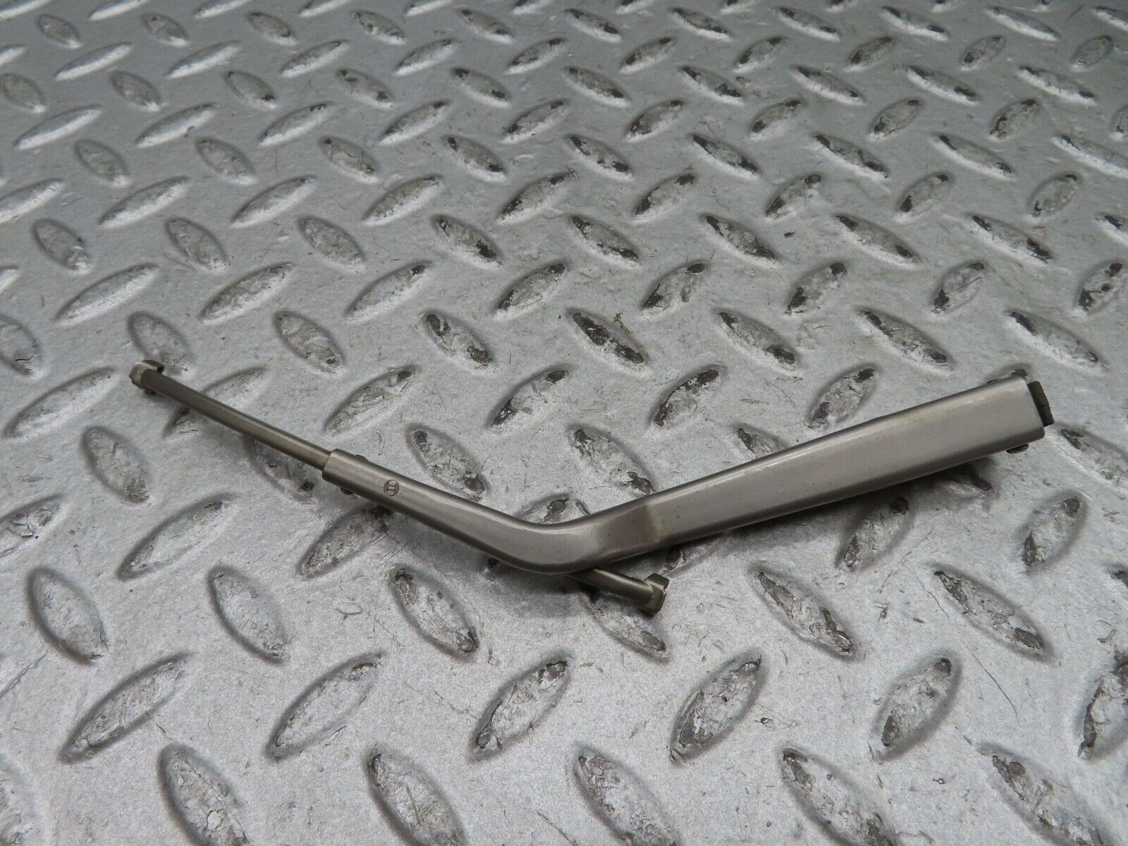 17874 Mercedes-Benz W116 450SEL Headlight Wiper Arm Left