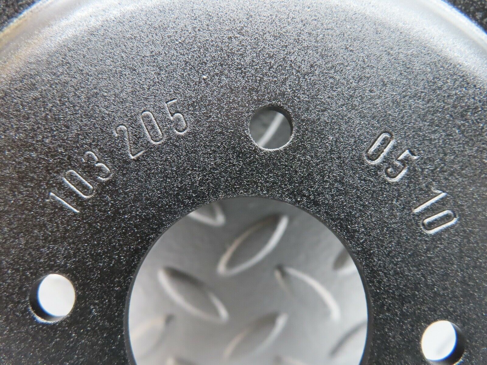 17346 Mercedes-Benz R129 300SL Coupe Engine Belt Pulley 1032050510