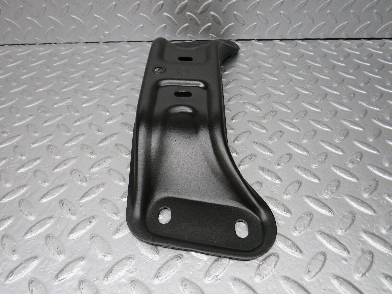 39568 Mercedes-Benz R129 320SL Coupe Gearbox Mount Bracket