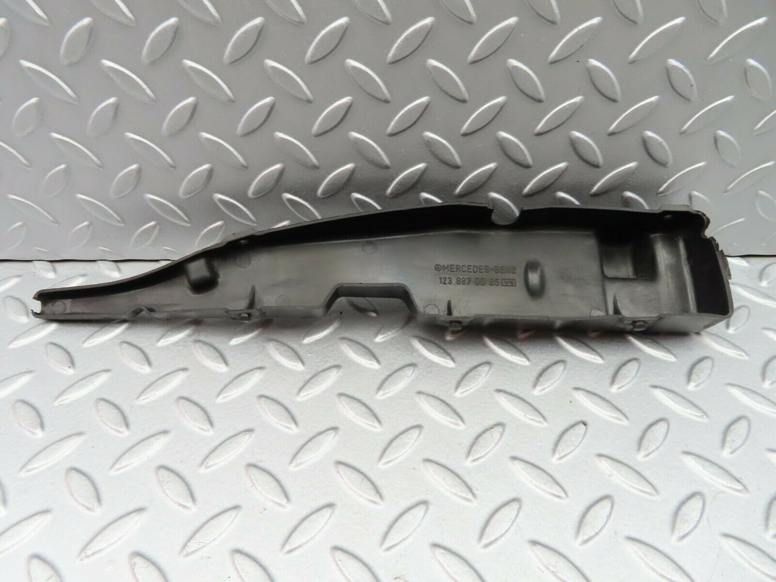 5781 Mercedes-Benz W123 200 Bonnet Lock Catch Cover 1238870025