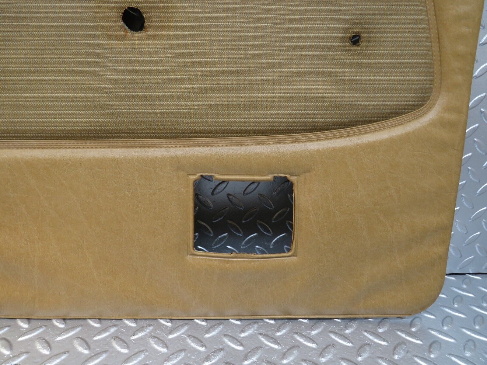 25465 Mercedes-Benz W123 200 Rear Left Door Card Palomino