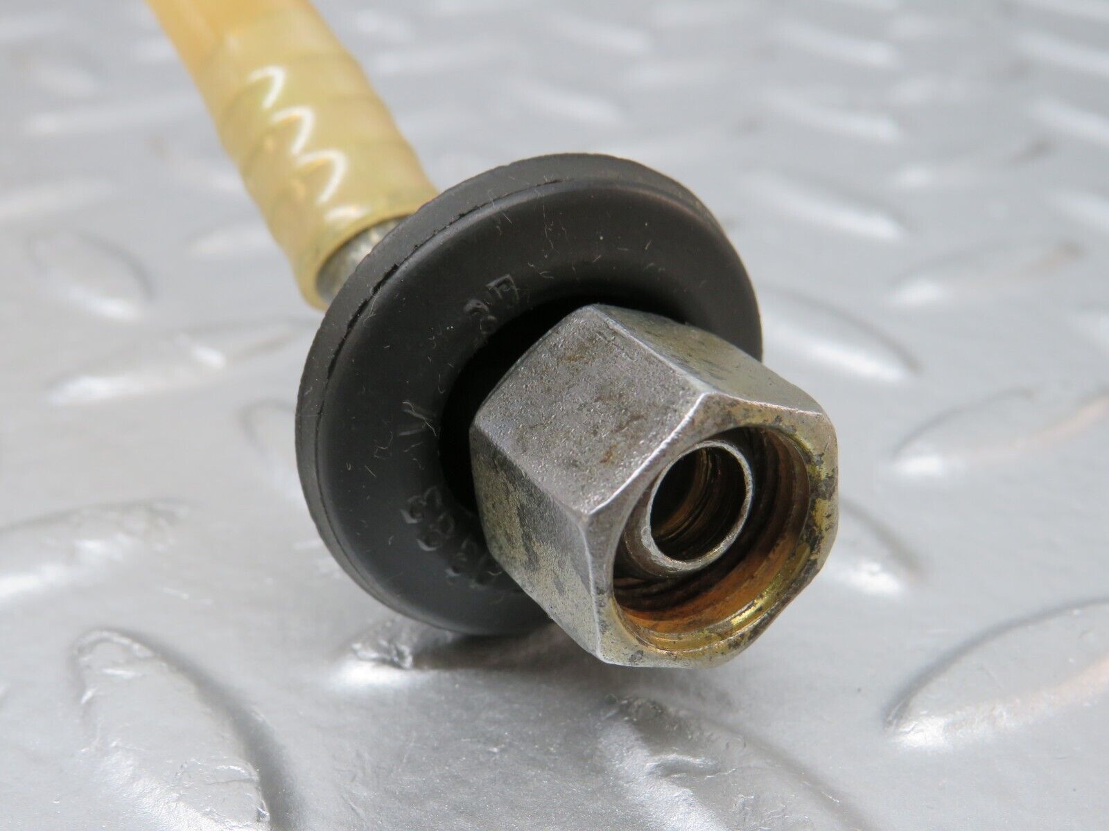 32507 Mercedes-Benz S124 300TE Wagon Brake Servo Vacuum Pipe