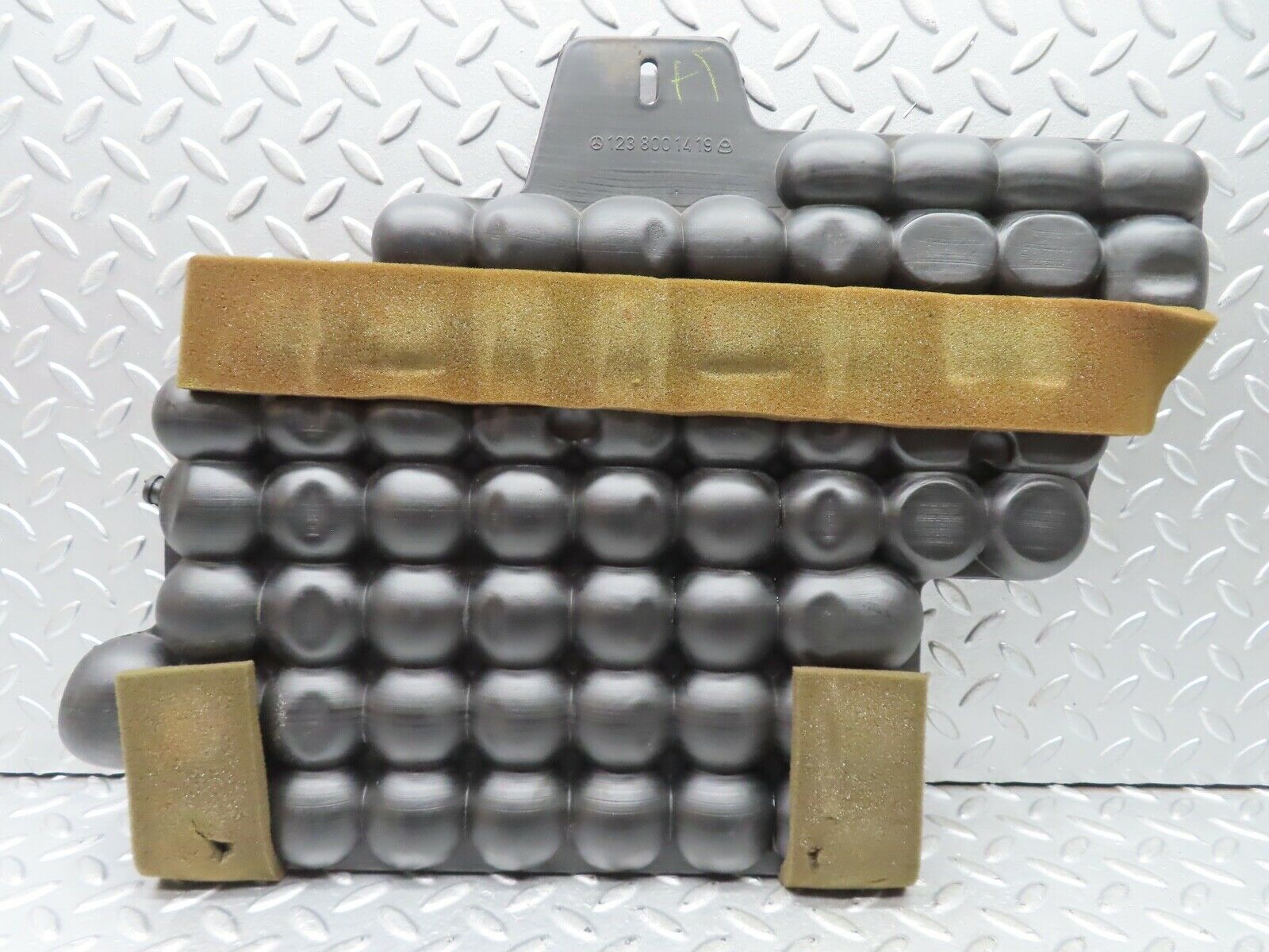 21135 Mercedes-Benz W123 230E Vacuum Reservoir Tank 1238001419