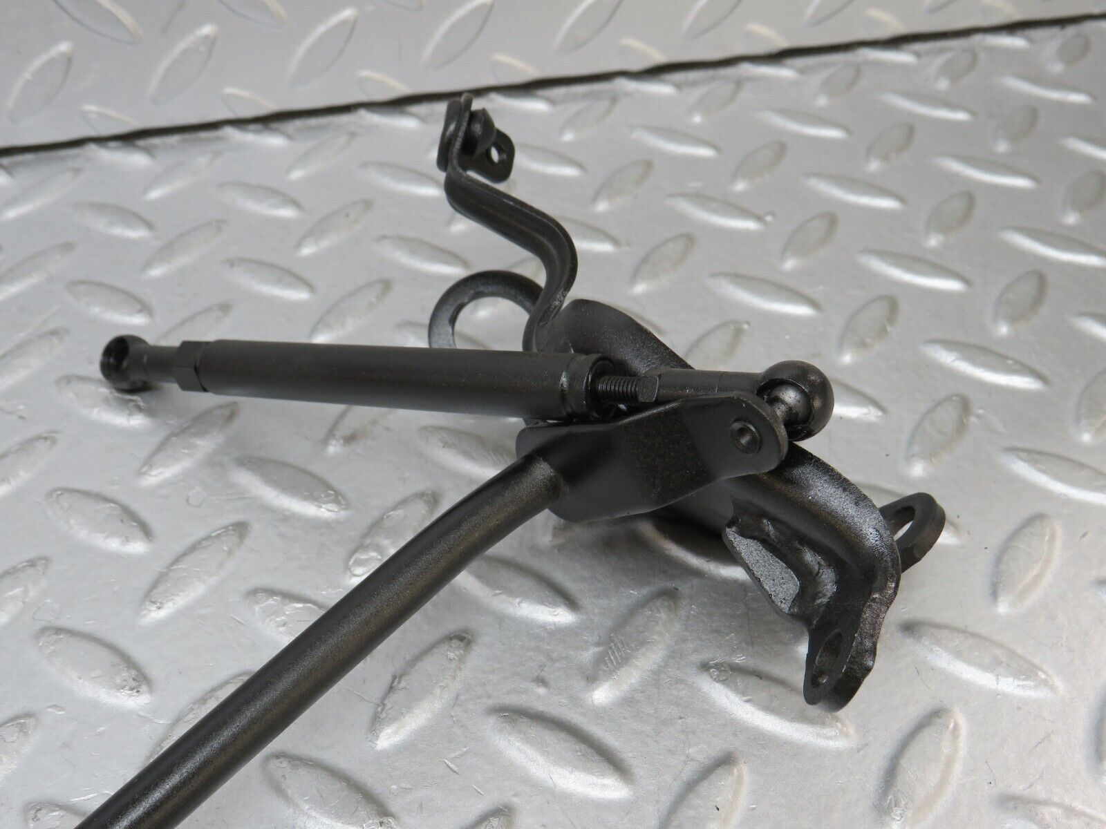 36362 Mercedes-Benz W126 420SE Accelerator Throttle Linkage