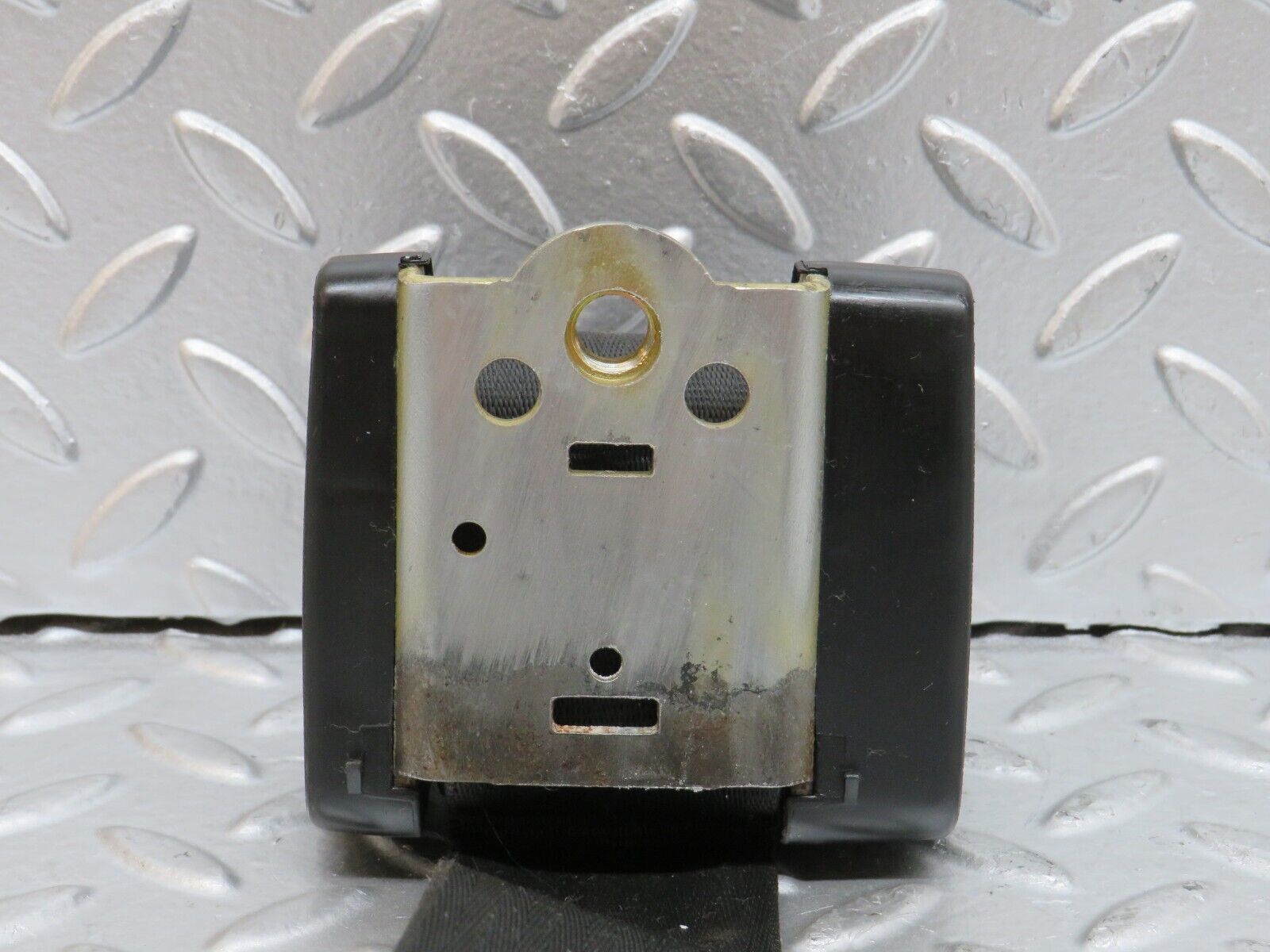 28162 Mercedes-Benz W123 280E Front Left Seat Belt 1238605285