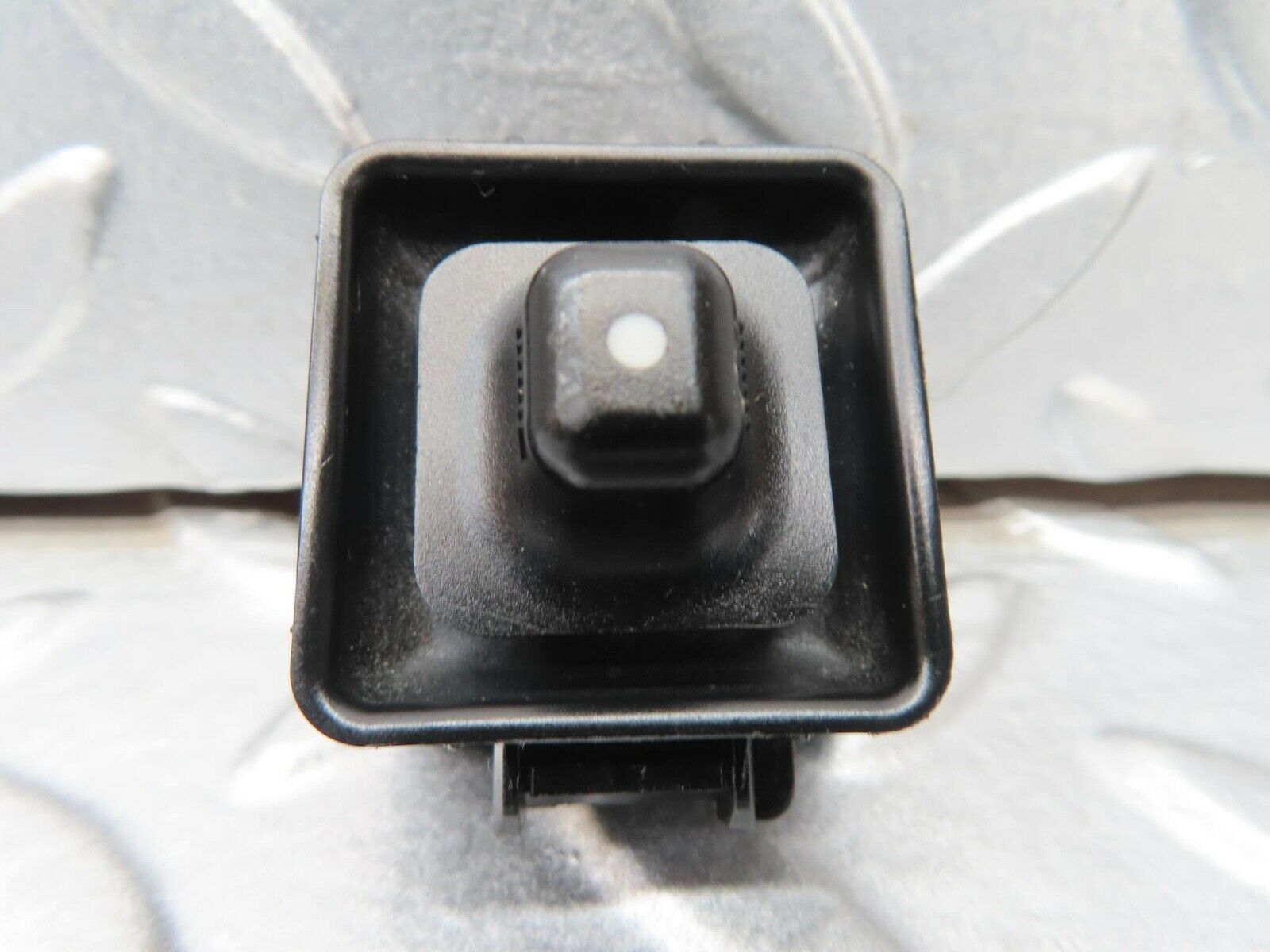 16391 Mercedes-Benz W124 260E Electric Mirror Adjust Switch 1248201810