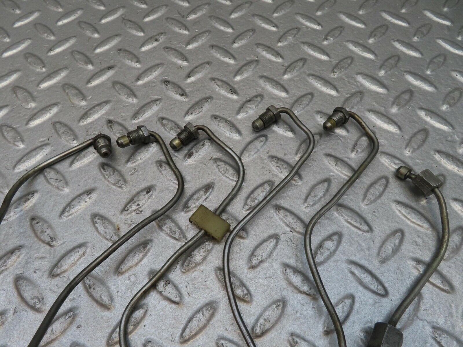 14388 Mercedes-Benz W116 350SE Fuel Line Hose Set