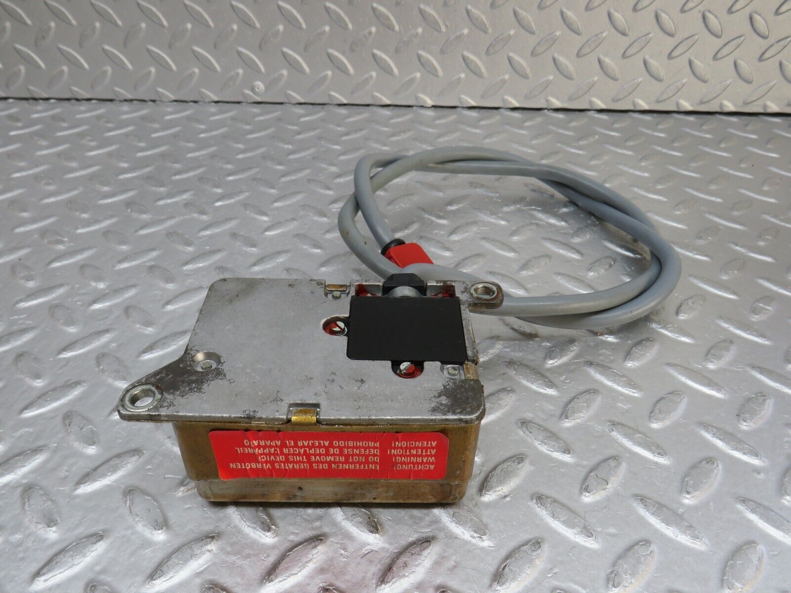 37004 Mercedes-Benz C126 420SEC Coupe Crash Sensor RS-SRS Bosch 0285001005 124820511