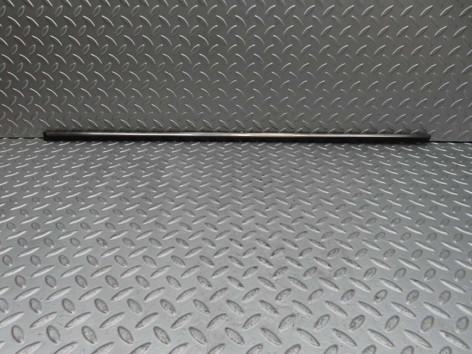 12595 Mercedes-Benz W108 Centre Door Chrome Trim Rear Left