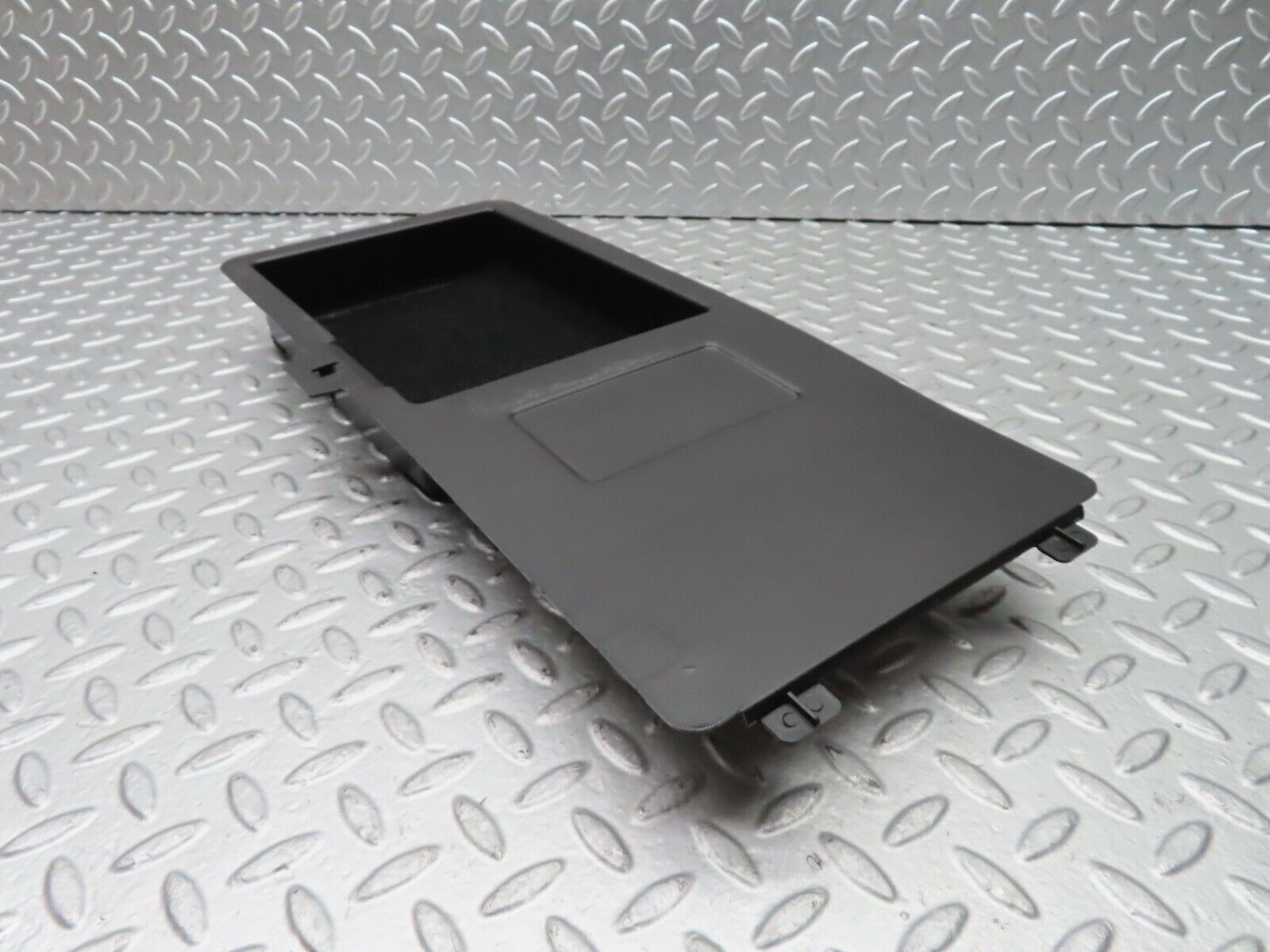 21470 Mercedes-Benz W126 300SE Rear Right Parcel Shelf Storage 1268430407