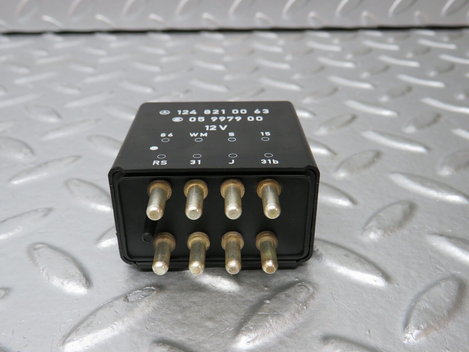 31271 Mercedes-Benz S124 220TE Wagon Rear Windscreen Wiper Relay 1248210063