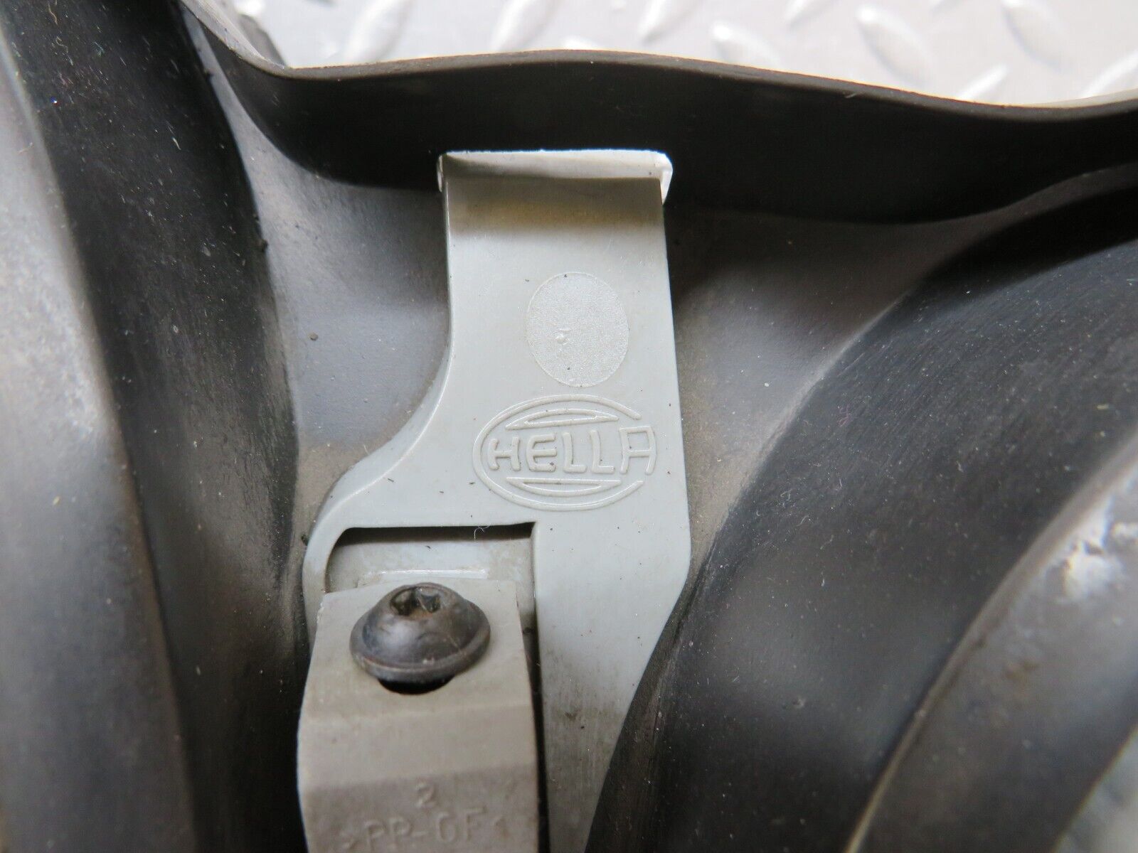 34848 Mercedes-Benz W210 320E Headlight Hella Right Side 15060800 2088000175