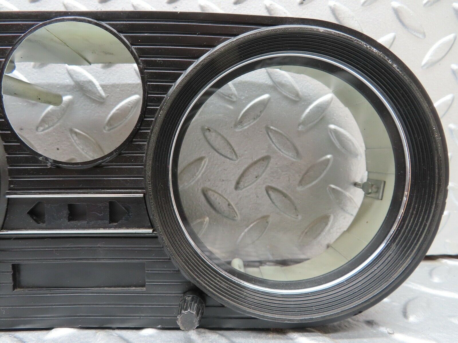 3101 Mercedes-Benz W115 220D Instrument Cluster Housing