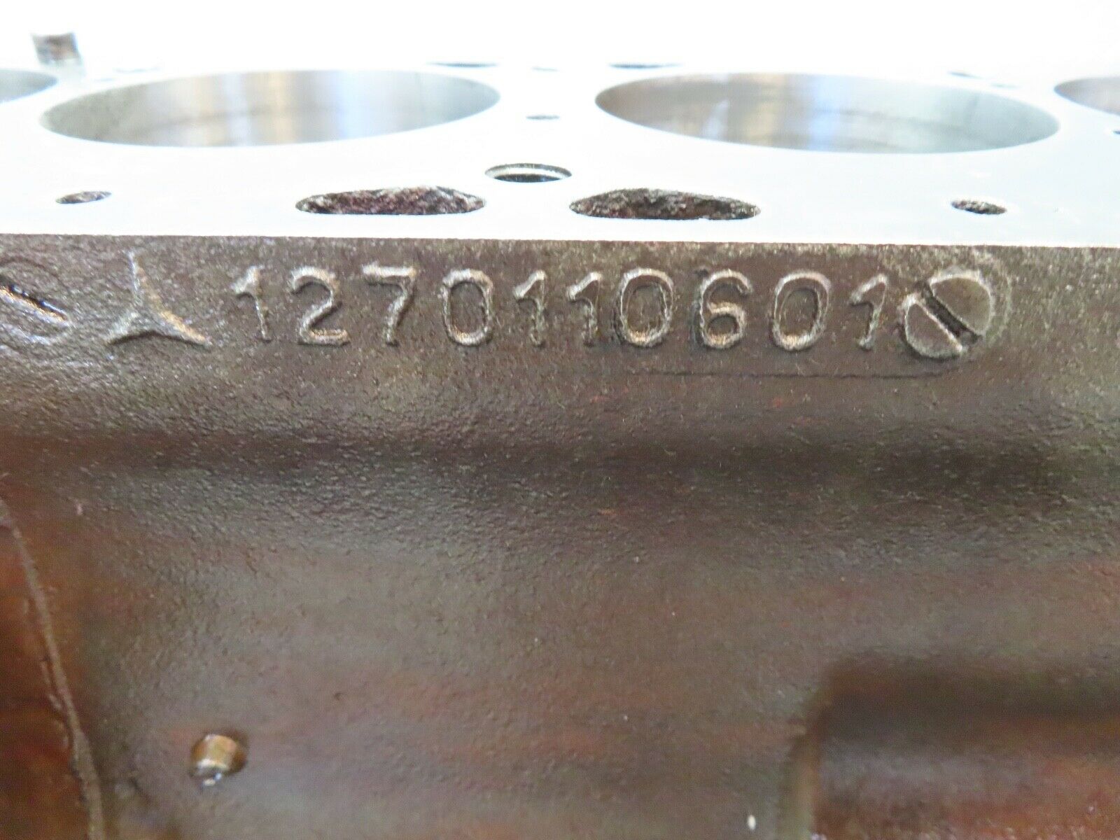 18487 Mercedes-Benz W111 220SE Coupe Engine Block 1270110601 M127.984