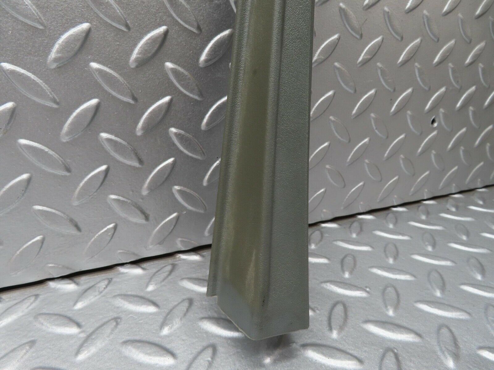 16374 Mercedes-Benz W124 260E Front Right Door Window Frame Trim Cover