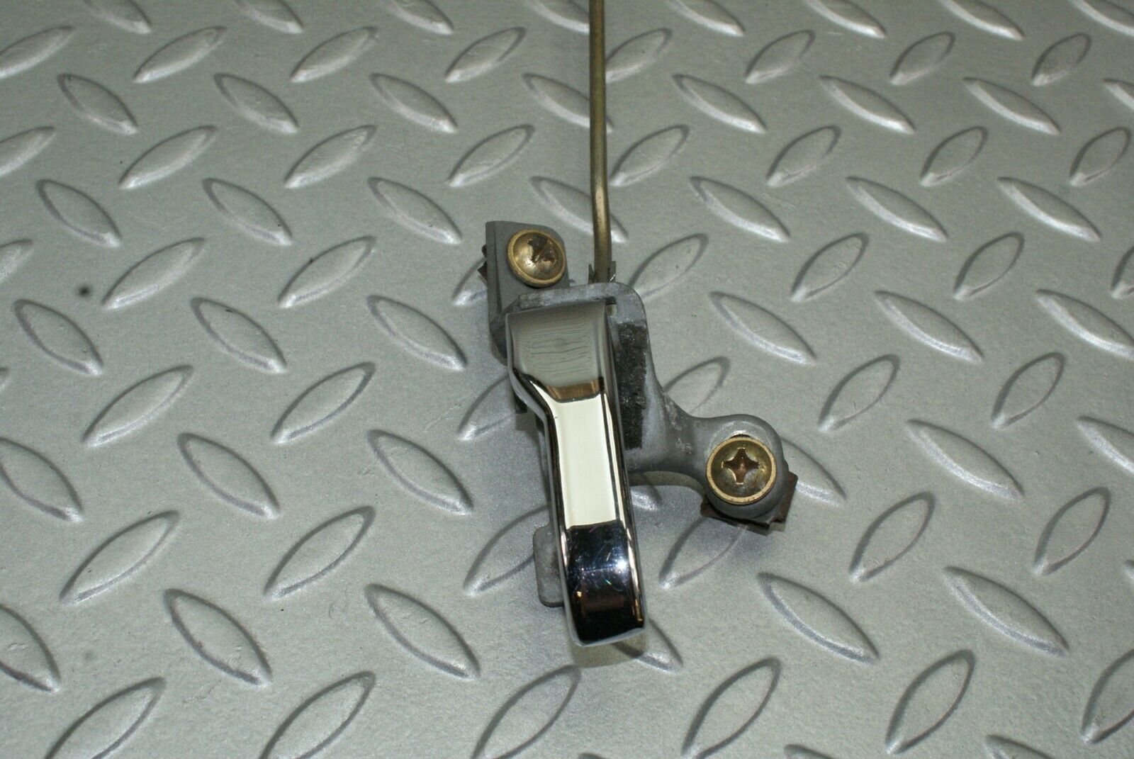 2642 Mercedes-Benz W116 350SE Chrome Door Handle Right 1157660219