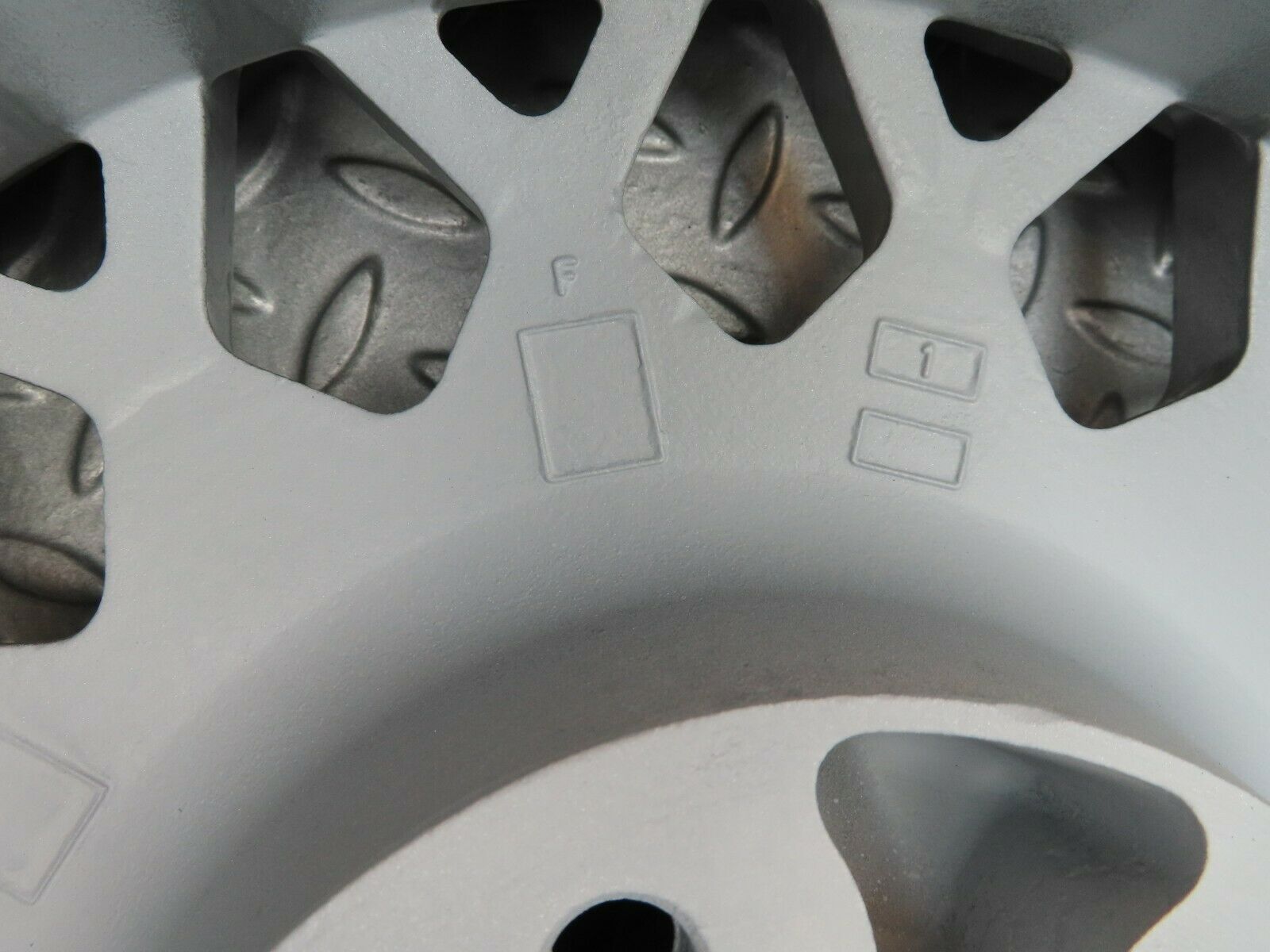 3862 Mercedes-Benz Alloy Wheel Fondmetal 7Jx15H2 ET23