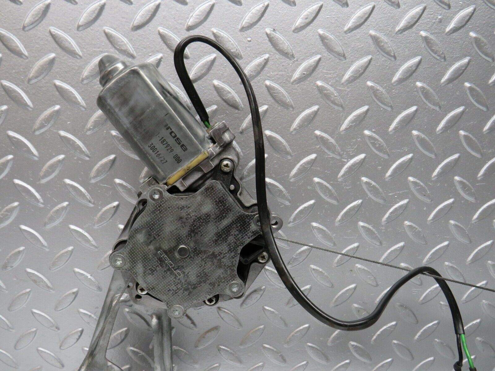 31195 Mercedes-Benz S124 220TE Rear Left Window Reg. & Motor 774.30016/27