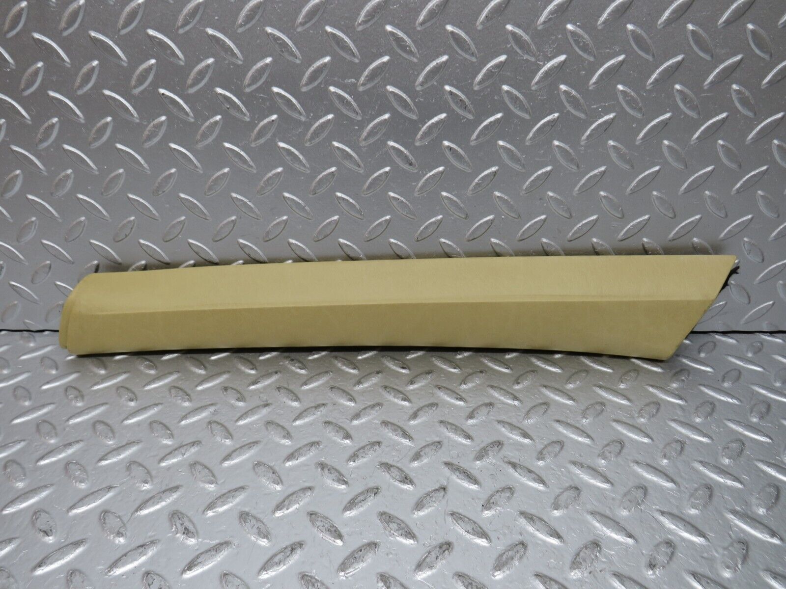 0497 Mercedes-Benz W123 230E A Pillar Cover Panel Left Beige