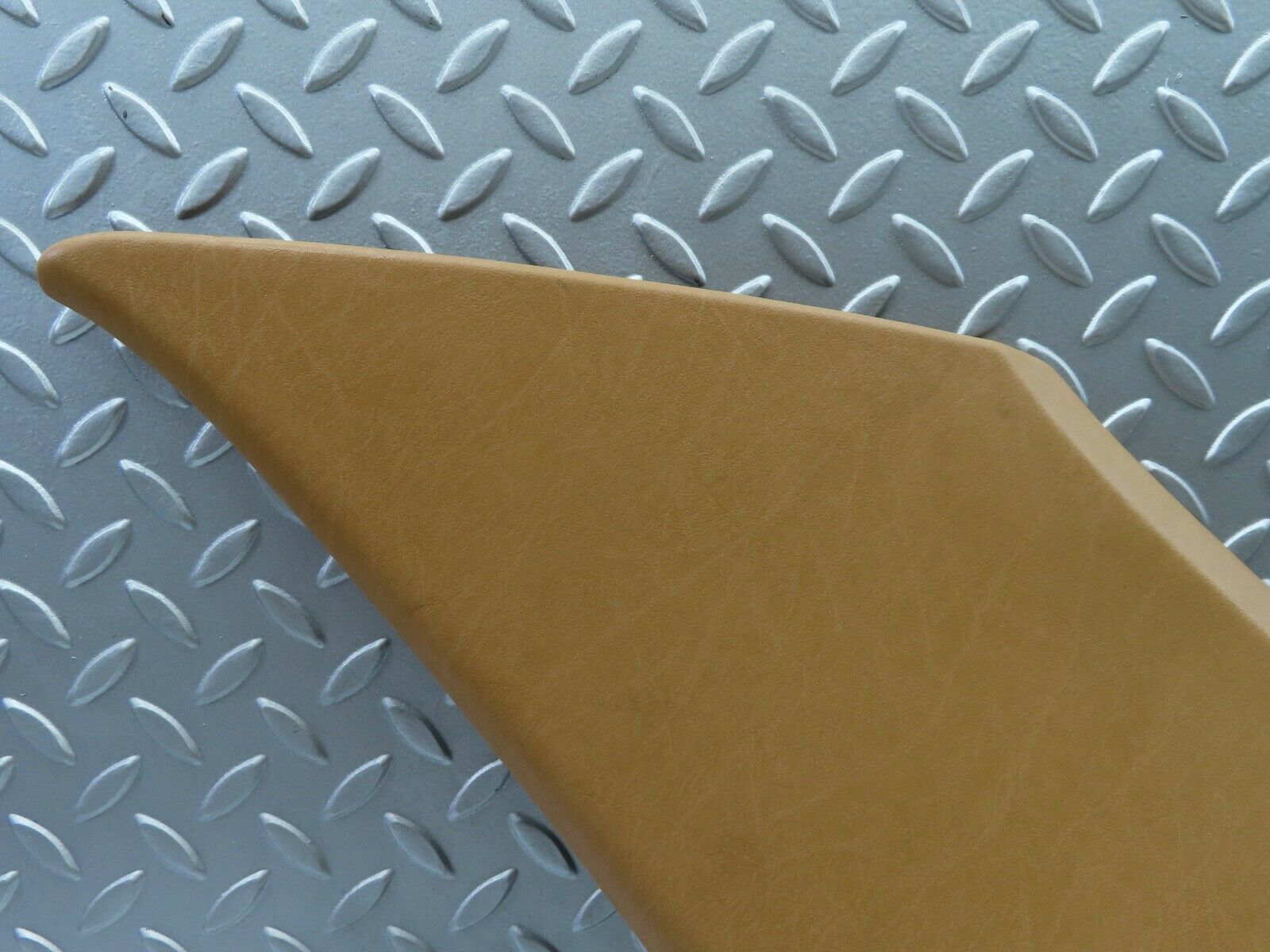 5828 Mercedes-Benz W123 200 C Pillar Cover Panel Right Palomino 1236900425