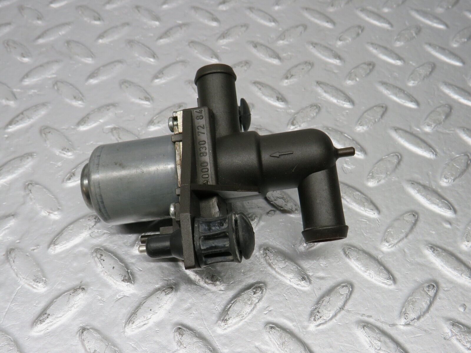 39473 Mercedes-Benz R129 320SL Coupe Heating Water Pump 0008307284 4950000001