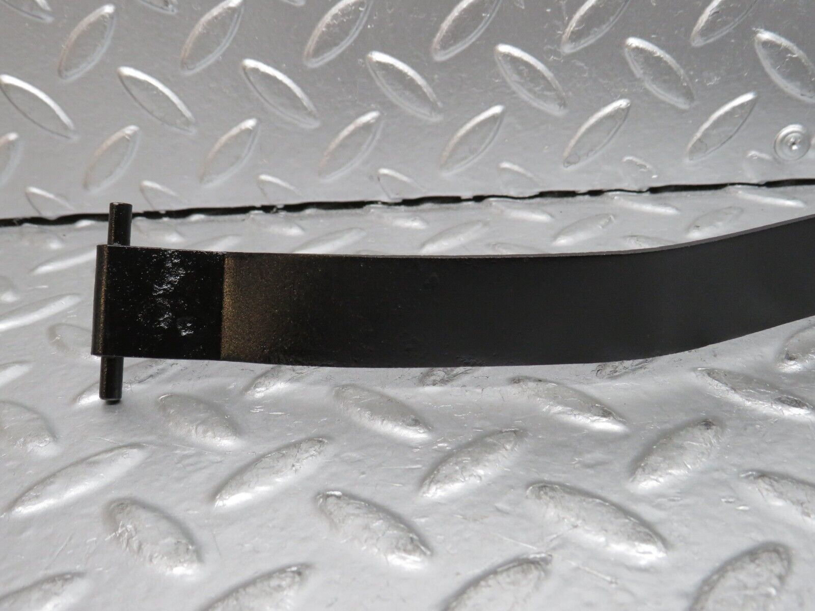 30155 Porsche 924 Fuel Tank Tightening Strap