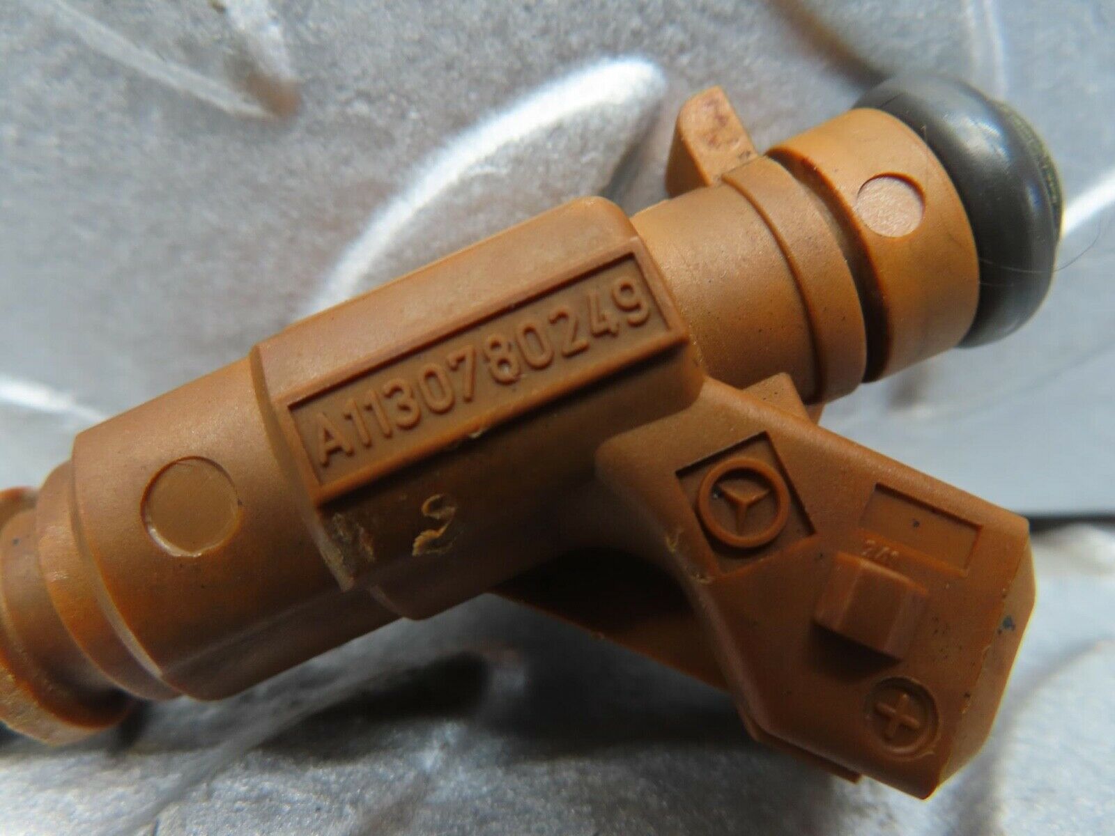 13412 Mercedes-Benz W220 S430 Fuel Injector Bosch 0280156016