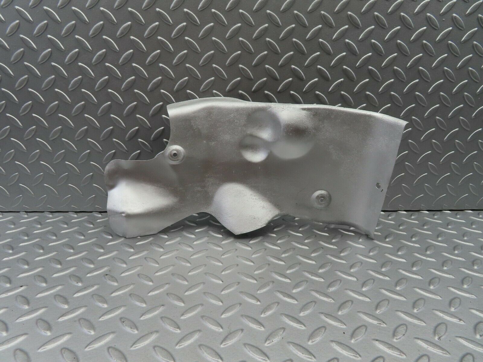 5925 Mercedes-Benz W123 200 Exhaust Heat Shield