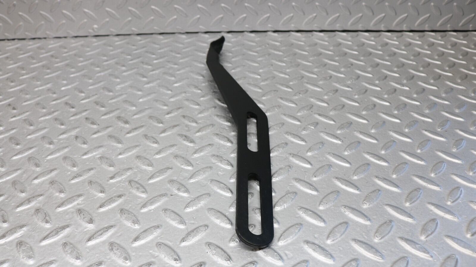 37214 Mercedes-Benz C126 420SEC Coupe Exhaust Bracket