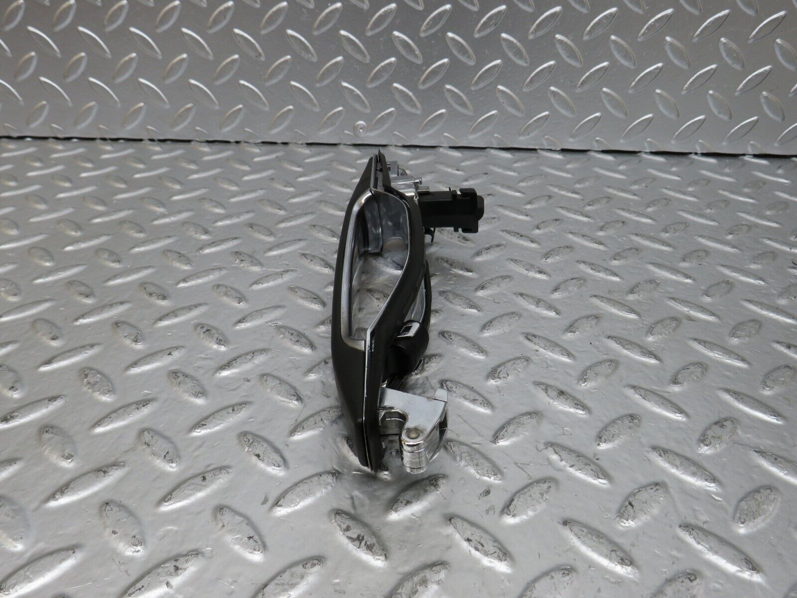 24870 Mercedes-Benz W140 S320 Front Left Exterior Door Handle